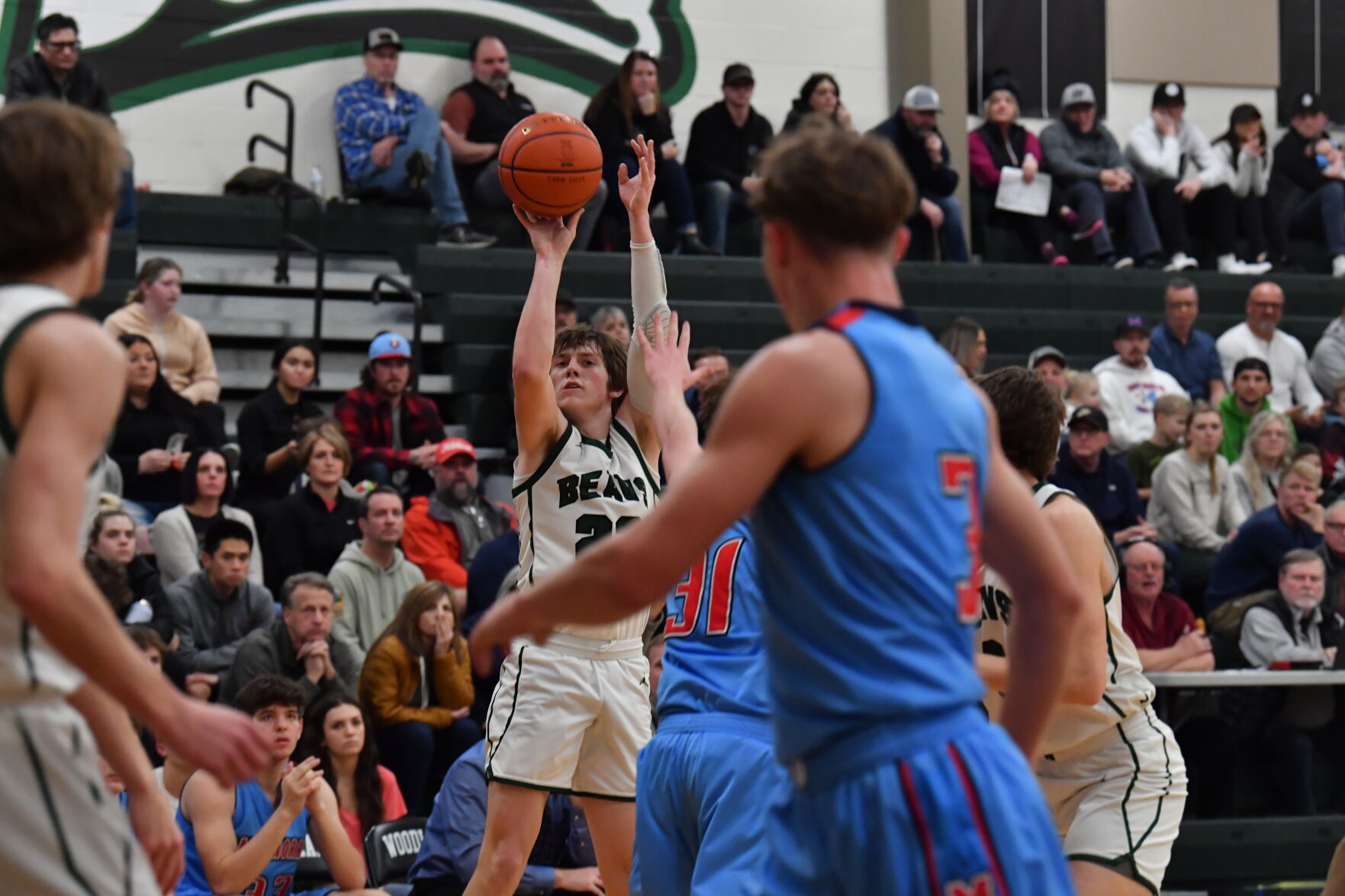 Woodland boys basketball Burns